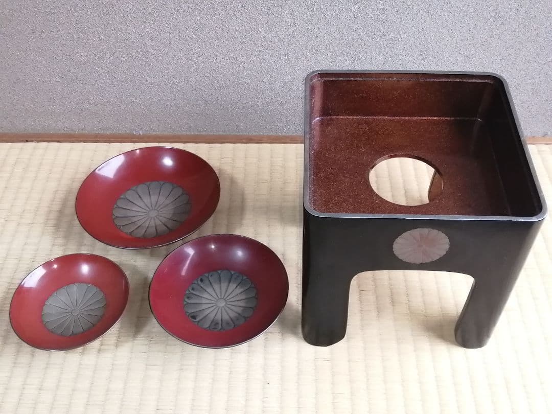 戦前日本 菊御紋章付き 第七号 木杯台付き 勲章記念 - メルカリ