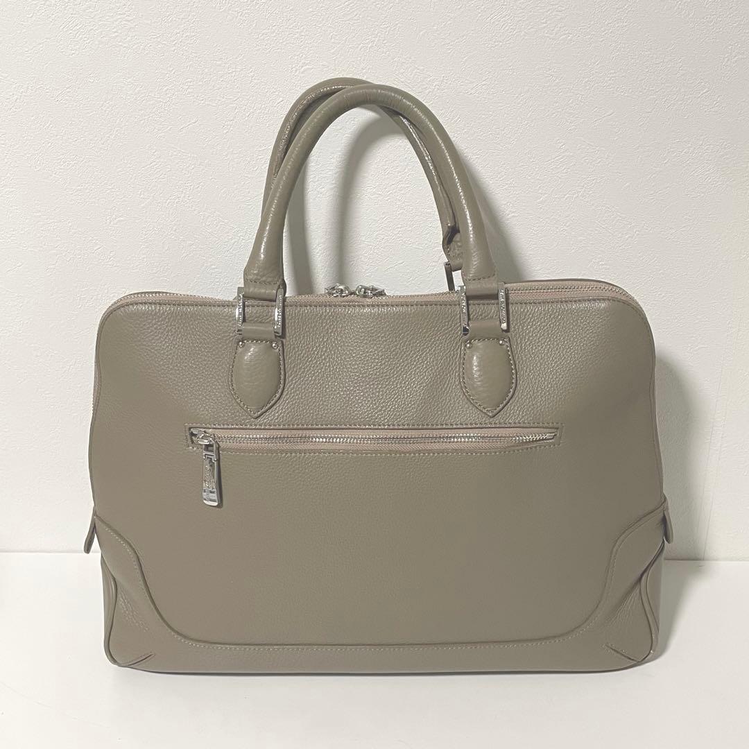 ペッレモルビダ シュリンクレザー ビジネスバック トートバッグ ベージュ