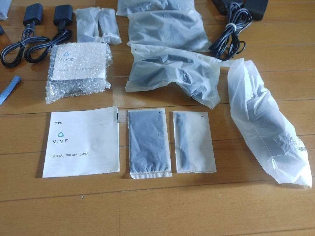 ヘッドセット欠品】HTC VIVE 周辺機器・パーツ一式 - メルカリ