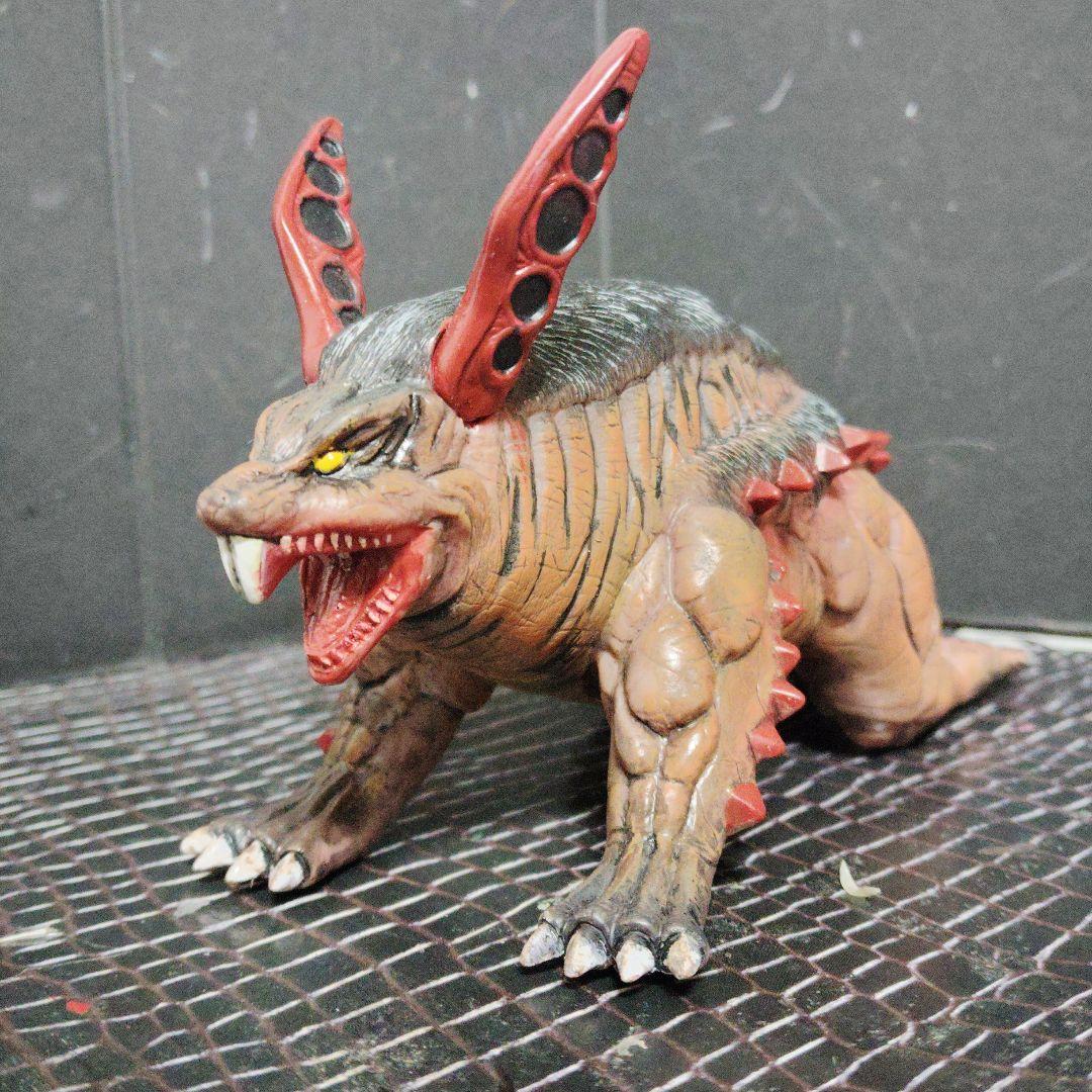 上野淳子様専用ウルトラ怪獣旧型絶版ソフビ - メルカリ