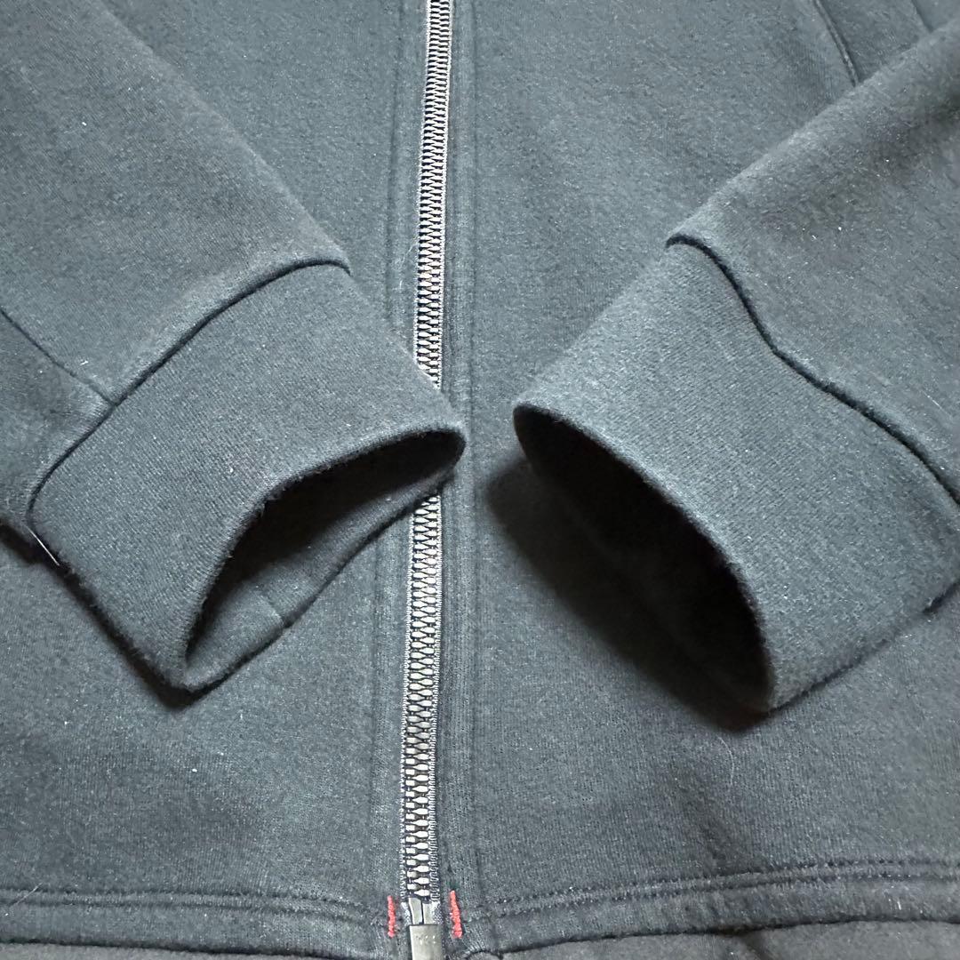 レア✨クシタニ レブロフーディ クシタニカフェ メンズ Mサイズ - メルカリ