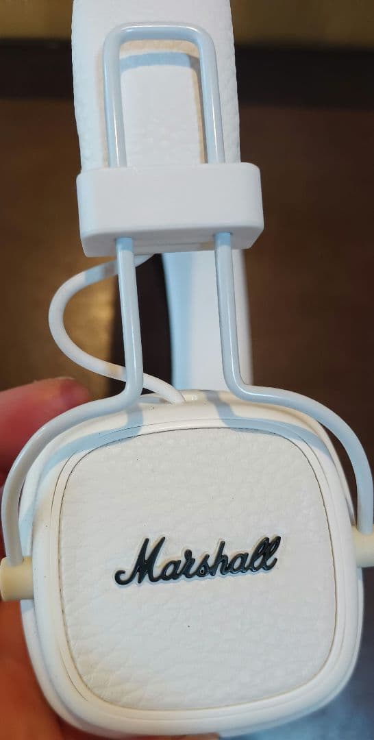 Marshall MAJORⅢ white ヘッドホン【Bluetooth】白 - メルカリ