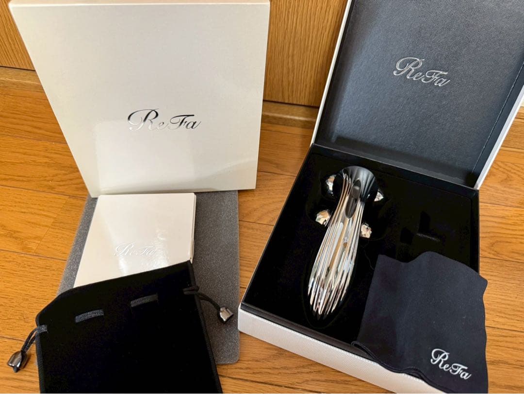 ReFa リファフォーカラットレイ　美顔ローラー 専用ケース付 ReFa（リファ） リファカラットレイ ブルー バイオレット ピンク