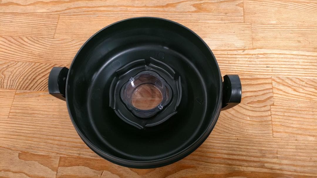 tomo2327様　【目立った傷や汚れなし】バイタミックスE520　1613