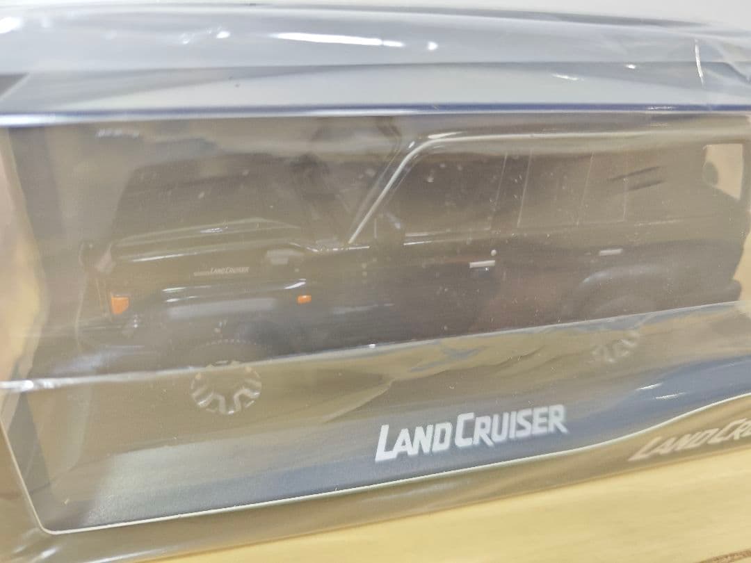 値下】ランドクルーザー70 ミニカー非売品 カラーサンプル 218