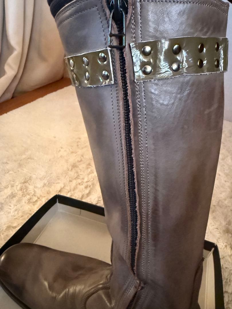 Giftur Crump スタッズ付き ロングブーツ