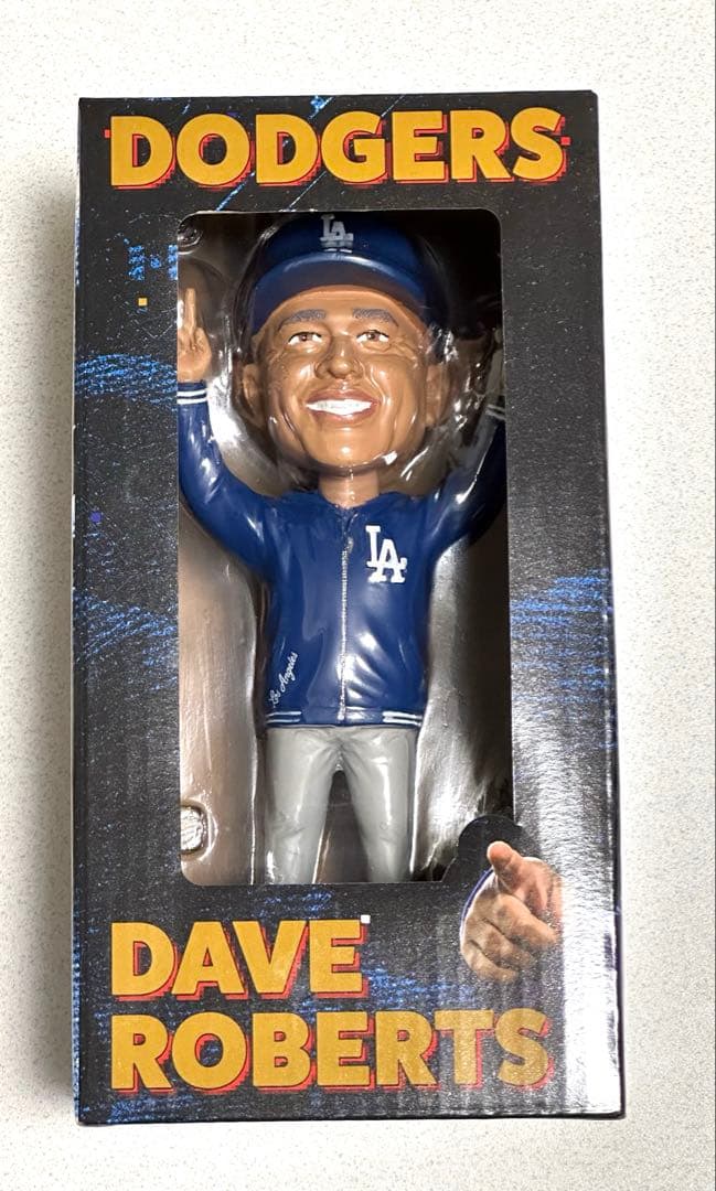 デイブ・ロバーツ監督ボブルヘッド人形② 2025年4月26日特典 - メルカリ
