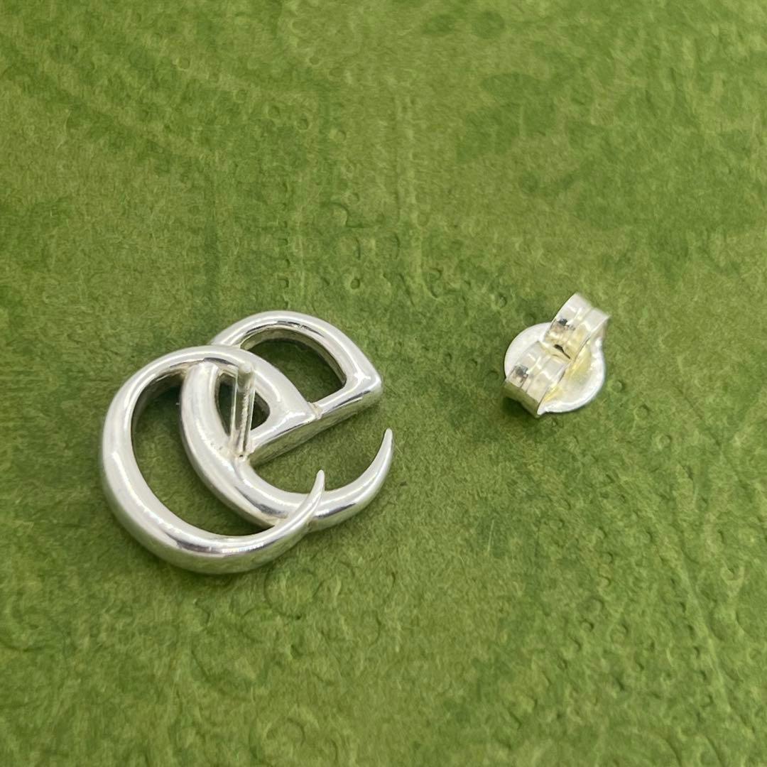 GUCCI ダブルG スタッズ 片耳 ピアス 053361 - メルカリ