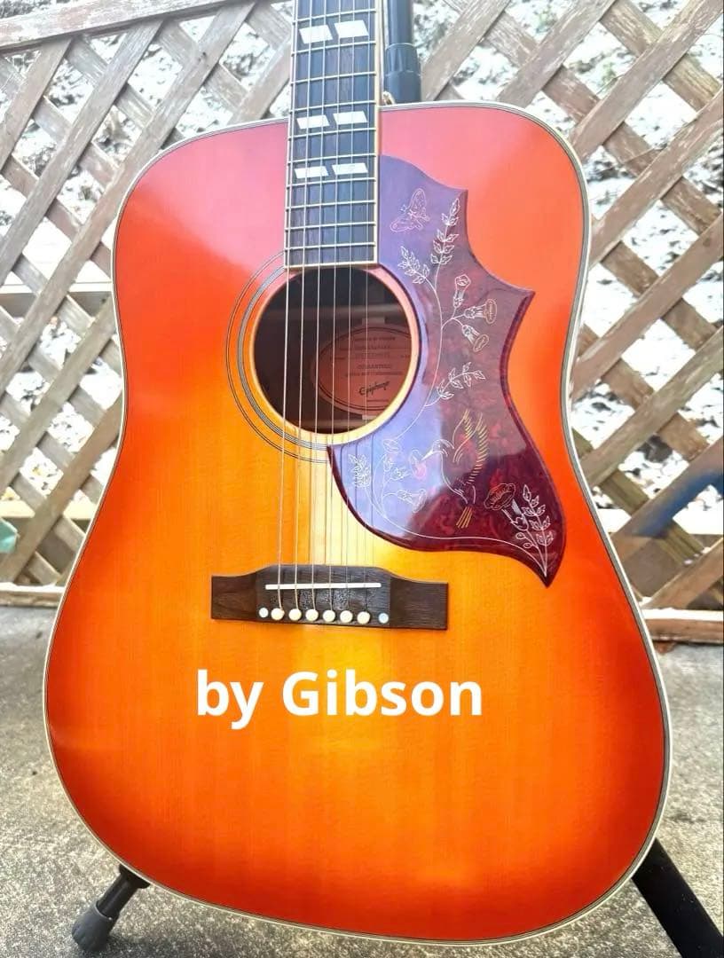 ギター Epiphone Inspired by Gibson Hummingbird Epiphone Inspired by Gibson Hummingbird Aged Cherry Sunburst | Italia