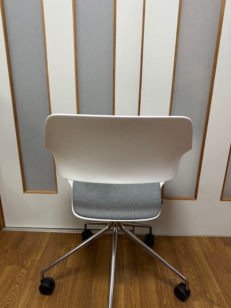 レア]美品Wilkhahn ウィルクハーン オッコチェア② - メルカリ