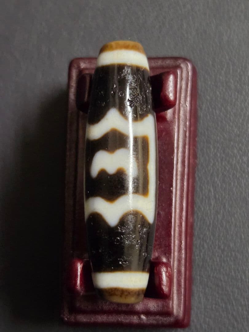 951 天珠 上質 大鵬鳥天珠 dzibeads！