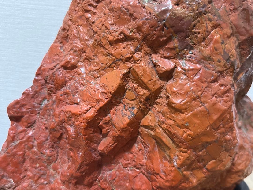 大型 佐渡 赤玉石 赤石 鑑賞石 水石 盆石 錦紅石 錦石天然石 黒色台座
