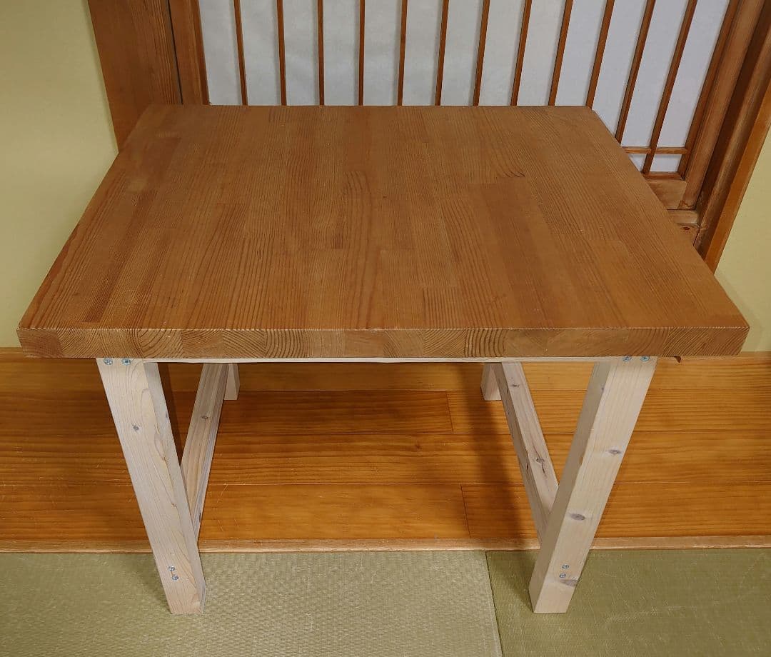 ④【安価にパチスロ実機を置く台】中古の自作テーブル（自家塗装は別途