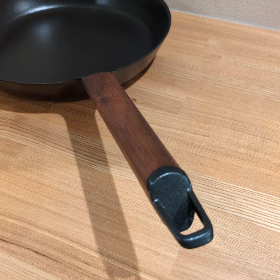 胴長短足様専用】BALMUDA フライパン&蓋セット レシピ本付き - 調理