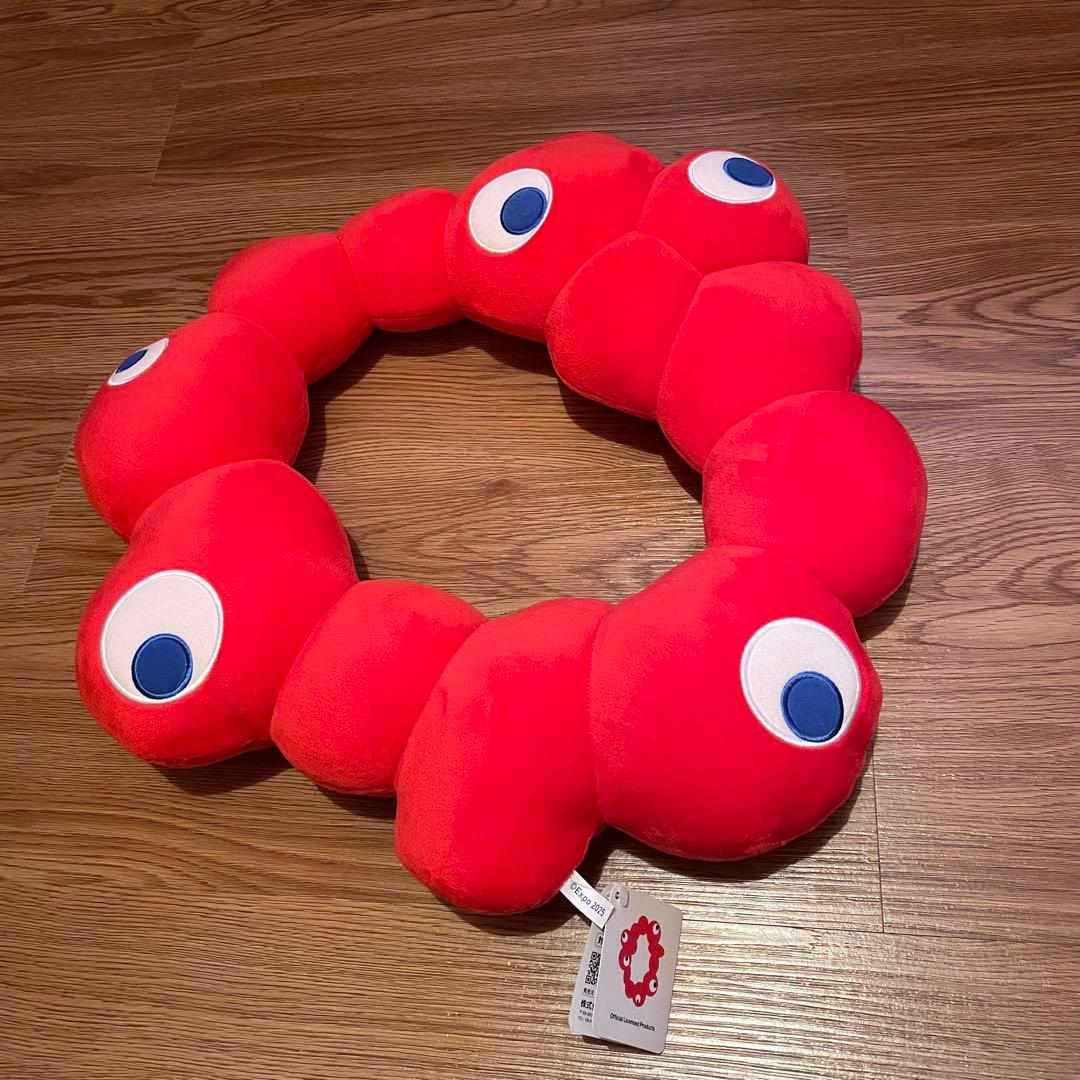 ミャクミャク なりきり クッション アミューズメント限定 - メルカリ