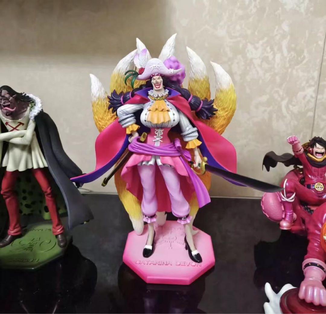 ワンピース カタリーナ・デボン ガレージキット ガレキ スタチュー②