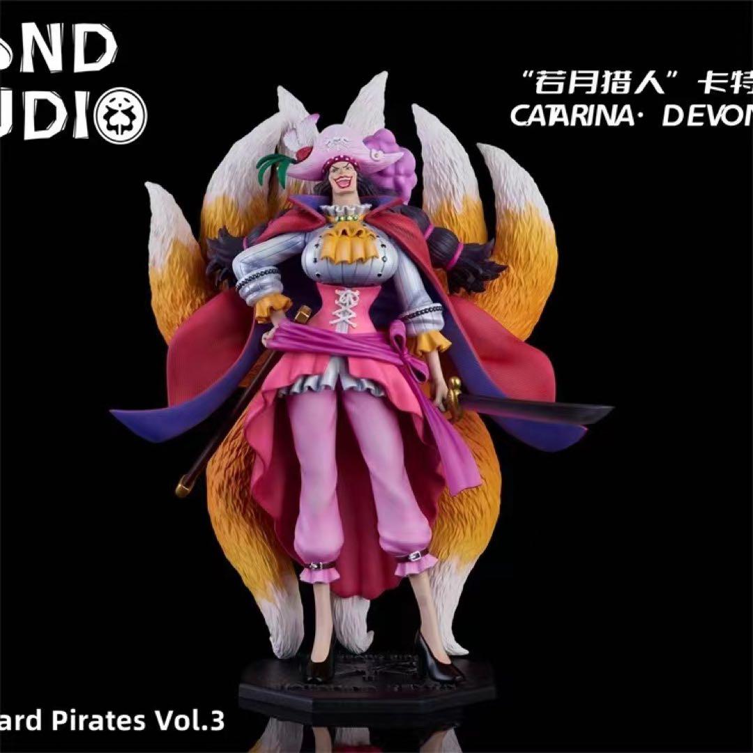 ワンピース カタリーナ・デボン ガレージキット ガレキ スタチュー②