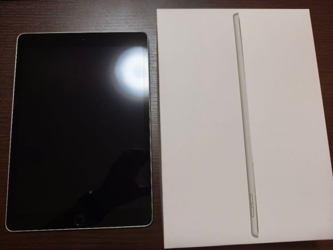 iPad 第9世代 64GB WiFiモデル バッテリー98% Apple iPad 10.2インチ 第9世代 Wi-Fi 64GB 2021年秋モデル 価格比較