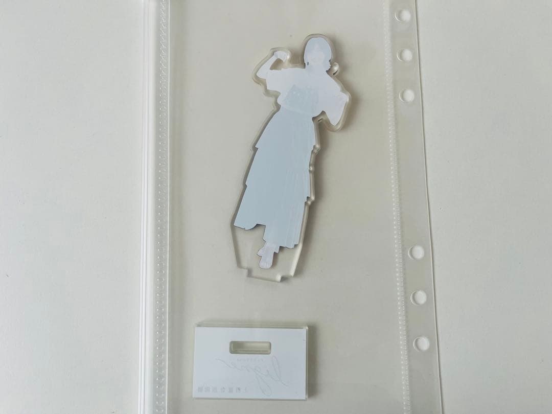 アトリエreina 原画展 上田麗奈 アクリルスタンド - メルカリ