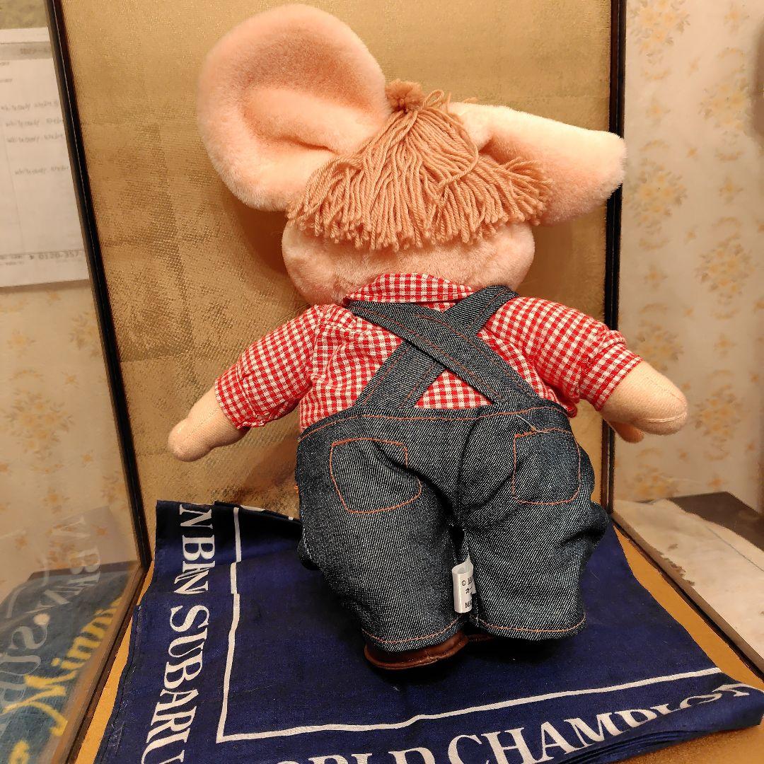 ネズミのぬいぐるみ 赤チェックシャツ - ぬいぐるみブランド