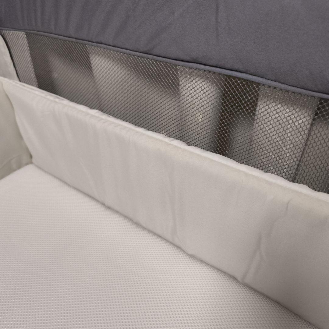 アップリカ 【美品】アップリカ ココネルエアーAB ベビーベッド グレー