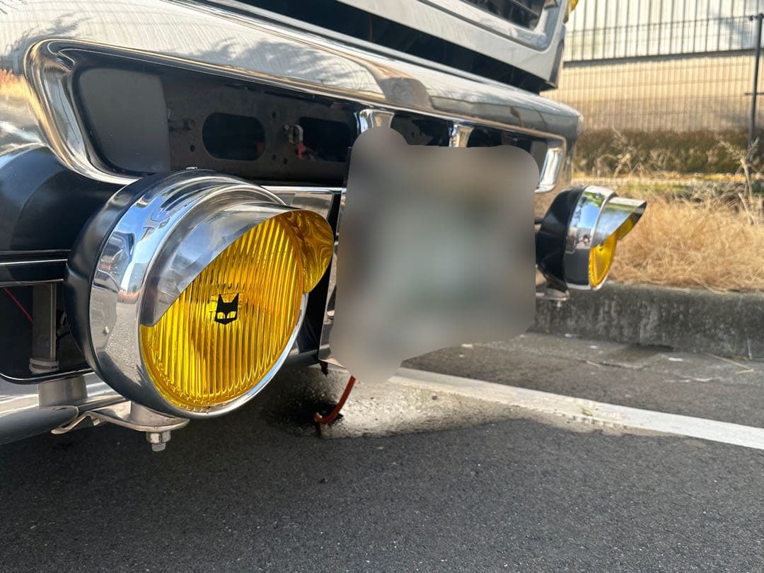 IPF フォグランプ バイザー付き 200パイ 中古 デコトラ - メルカリ