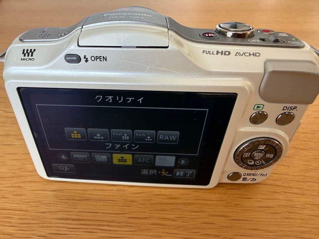 パナソニック LUMIX DMC-GF5-W ボディ シェルホワイト - メルカリ