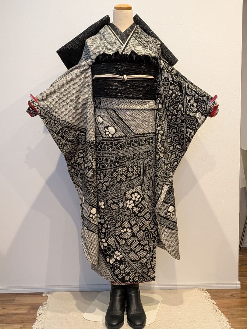 のん様 総絞り 振袖フルセット 身丈162裄67.5 黒 成人式 逸品 - メルカリ