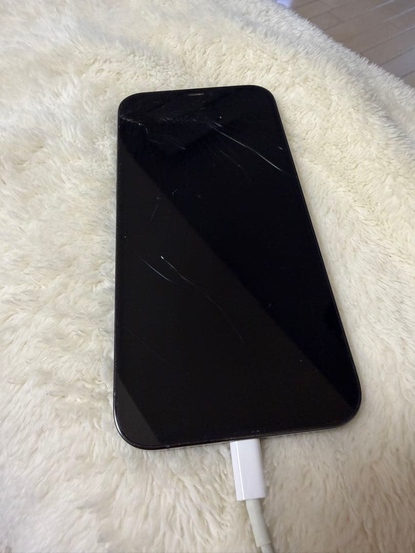 iPhone 12 ProMax 256GBグラファイト ひび割れあり 本体 携帯電話本体 Apple iPhone 12 Pro 256GB Amazon.com: Apple iPhone 12