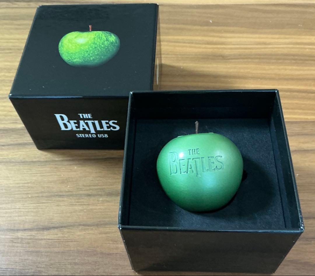 ザ・ビートルズBOX(限定生産品)(USBメモリ) - メルカリ