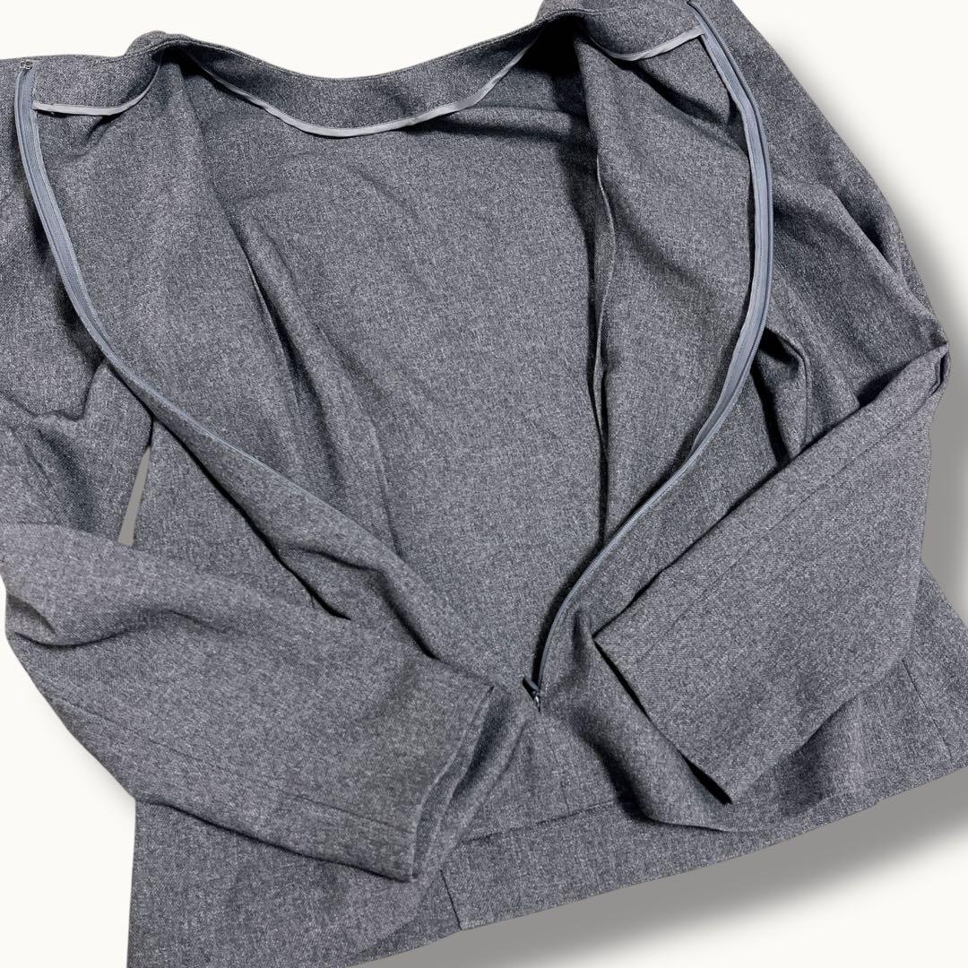 専用】とんがりトップス グレー パフスリーブ 長袖 サイズ2 - メルカリ