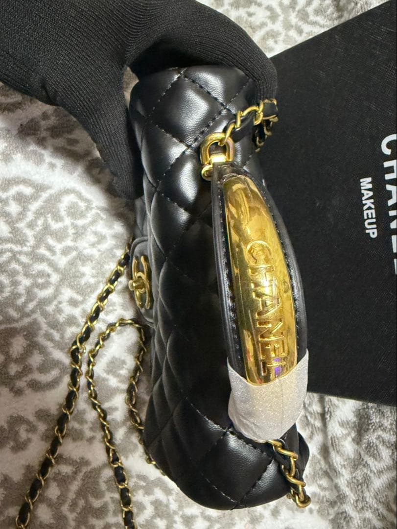 CHANEL MAKEUP ハンドルゴールドプレート キルティング バッグ - メルカリ