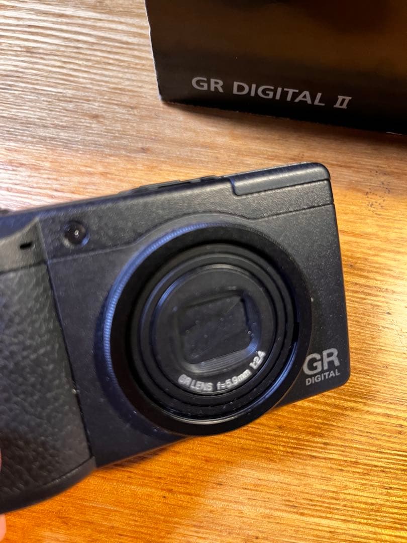 訳ありジャンク品 RICOH GR DIGITAL II 本体と付属品