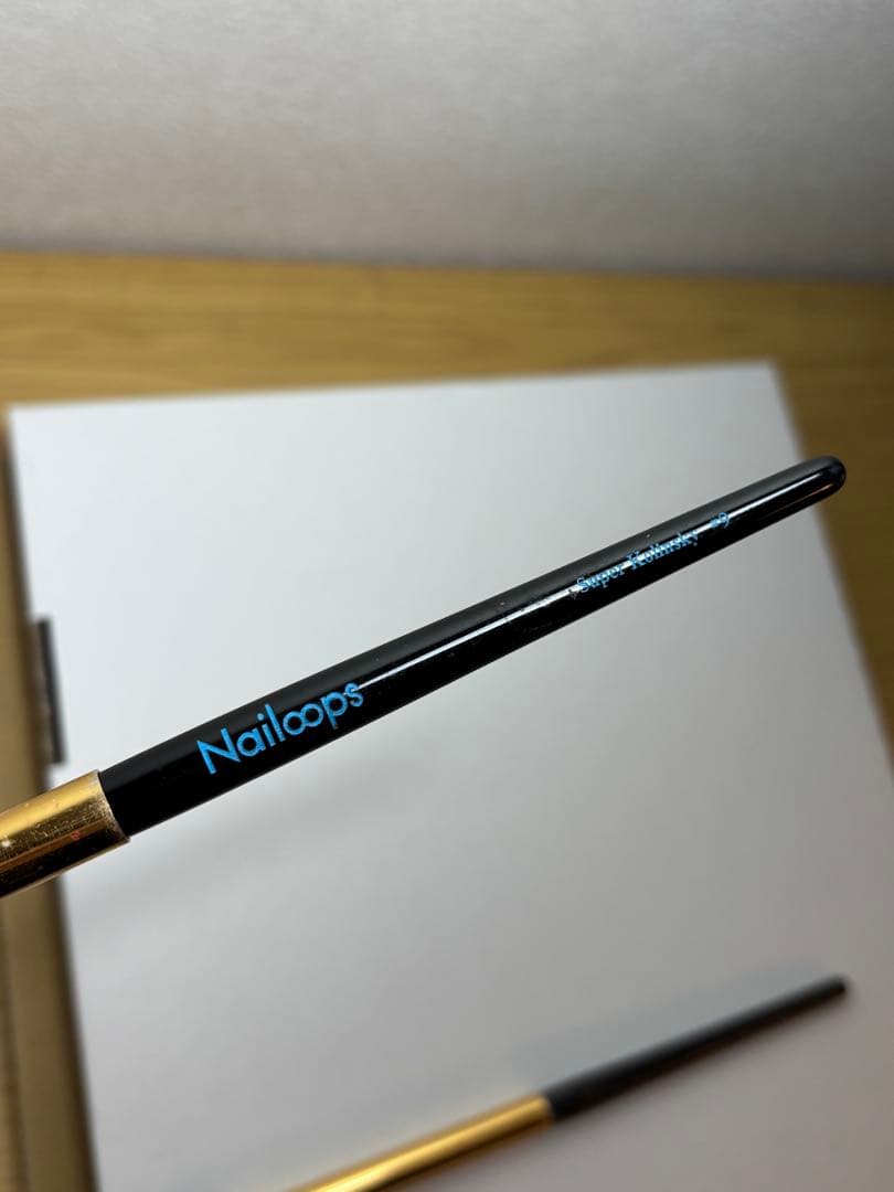 美品】Nailoops スーパーコリンスキー アクリルブラシ ネイリスト検定