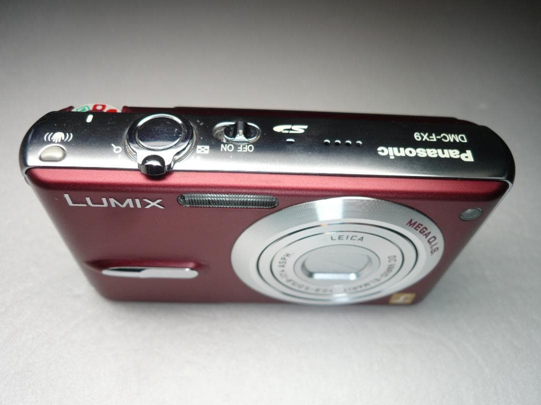 LUMIX☆DMC-FX9⭕️箱入完品⭐️極美品⭕️安心の実働品☆えんじ色