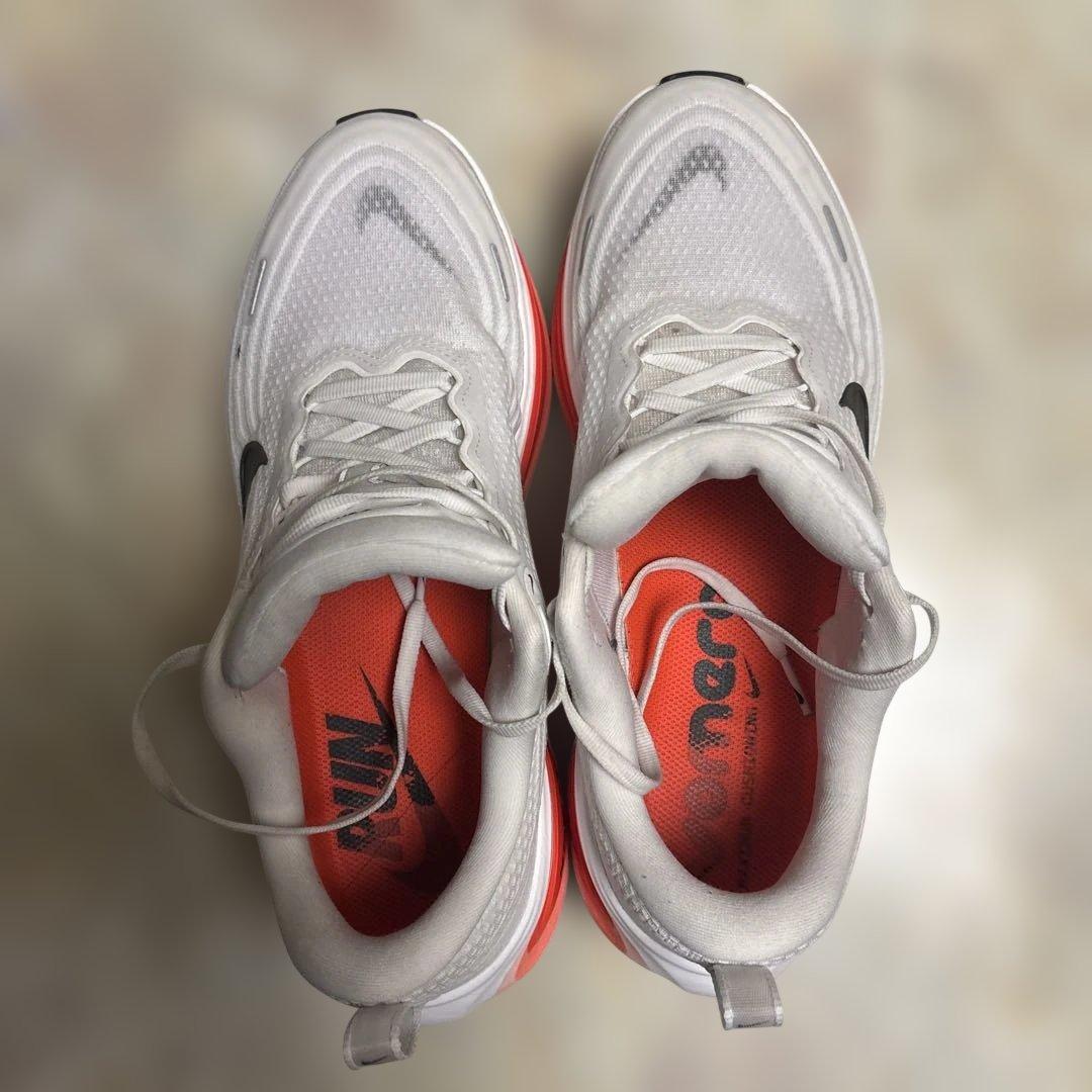 NIKE ボメロプラス（27.0cm）