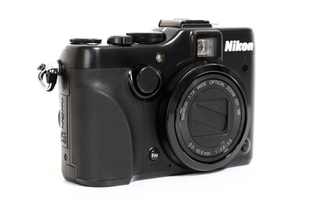 【美品】 ニコン Nikon COOLPIX P7100 《動作確認済》