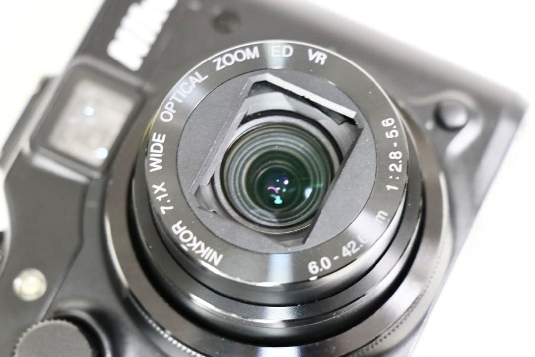 【美品】 ニコン Nikon COOLPIX P7100 《動作確認済》