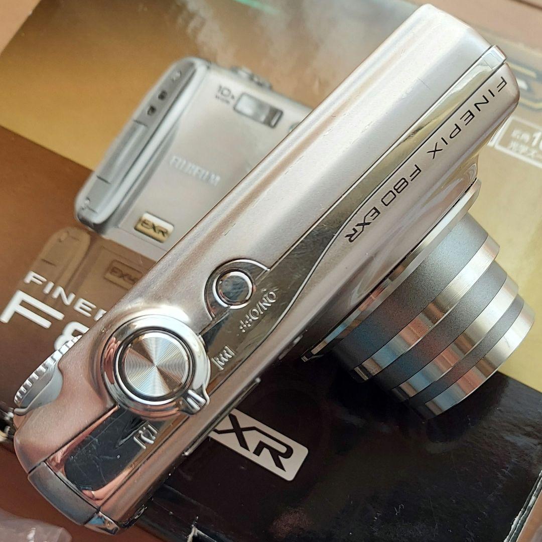 動作品】FUJIFILM FINEPIX F80EXR シルバー - メルカリ