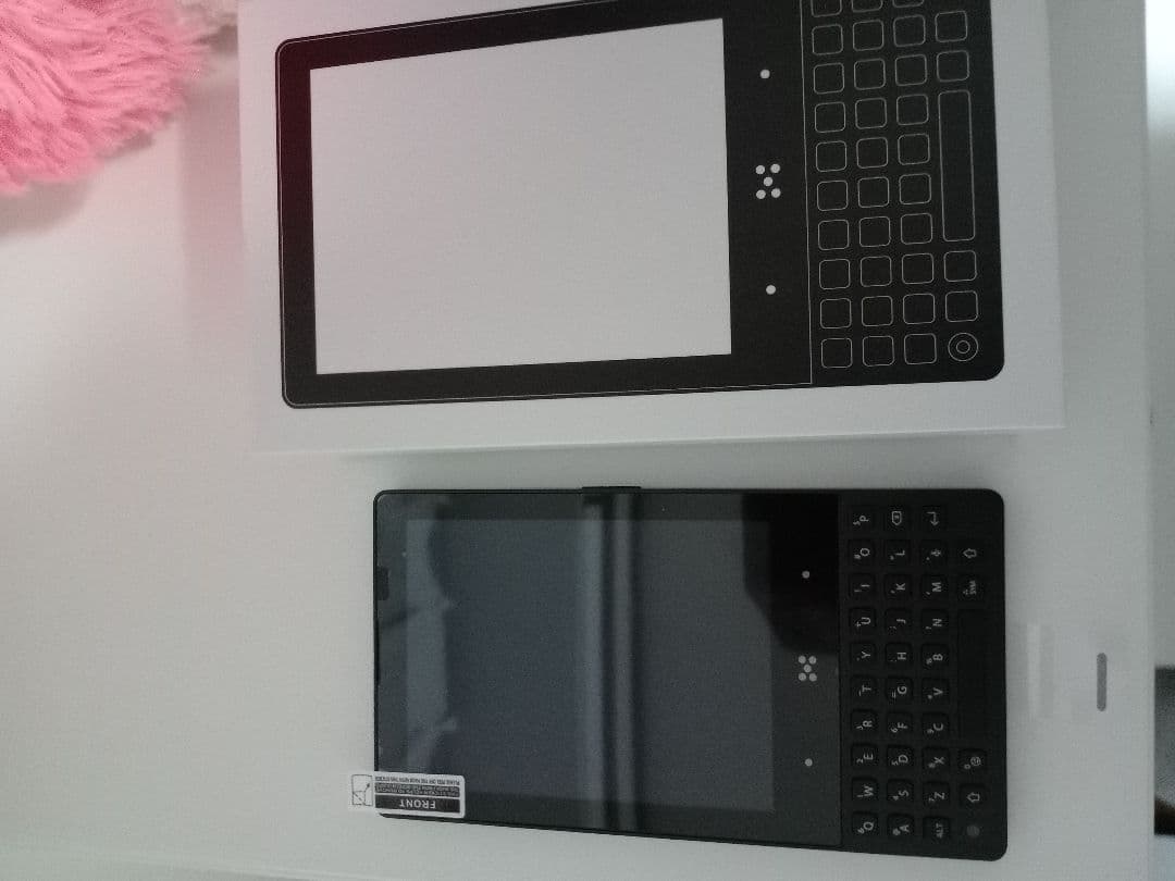 minimal phone QWERTYキーボード搭載スマートフォン 本体 - メルカリ