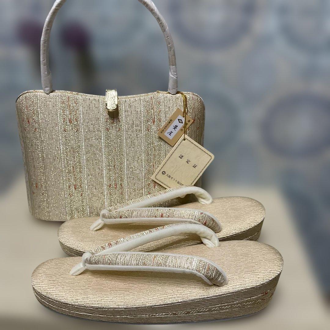 ◆未使用◆御誂菱屋◆草履和装バックセット◆金糸◆絹 ◆本革使用◆24cm◆箱入 ◇未使用◇御誂菱屋◇草履和装バックセット◇金糸◇絹