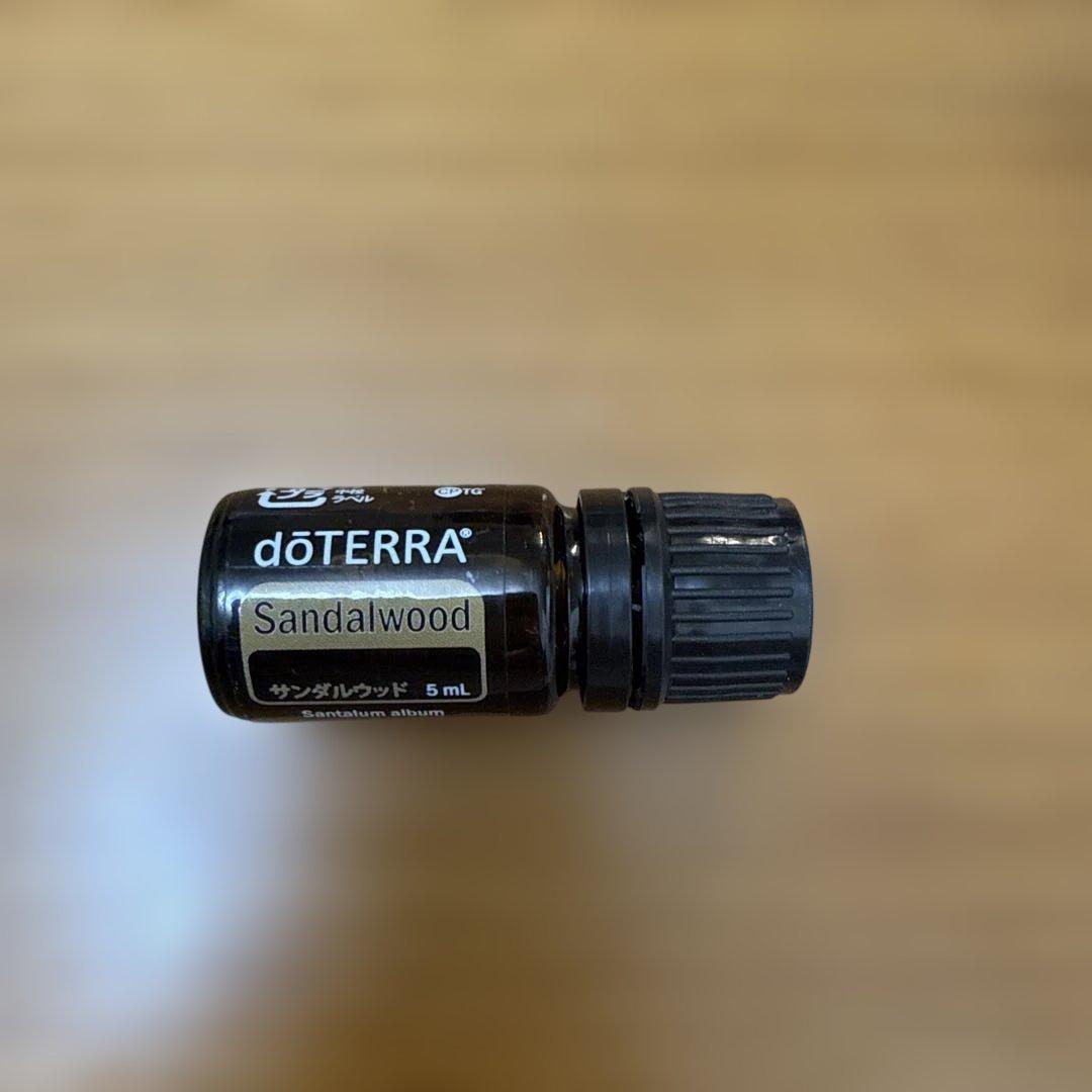 doTERRA ドテラ　サンダルウッド　sandal-wood Sandalwood Essential Oil | doTERRA Essential Oils