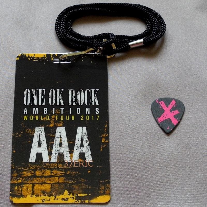 ONE OK ROCK ワンオクロック シドニー公演 AAAパス ギターピック