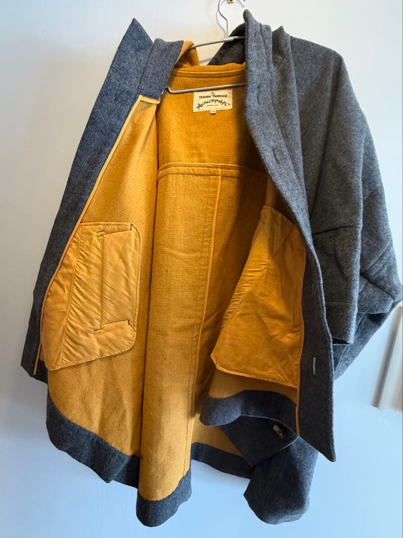 Vivienne Westwood アングロマニアポンチョフードコート - メルカリ