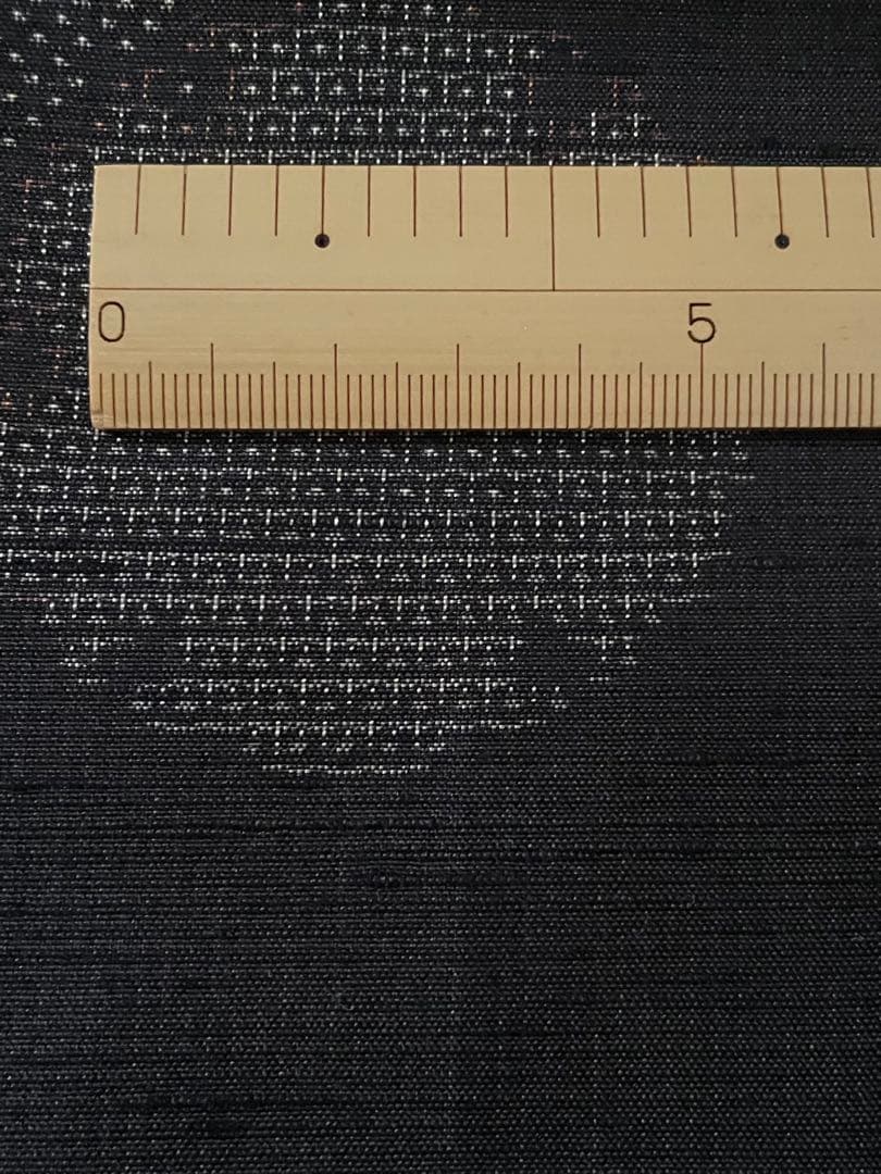 しつけ付き 雪輪飛び柄小紋 100亀甲絣十日町紬 - メルカリ