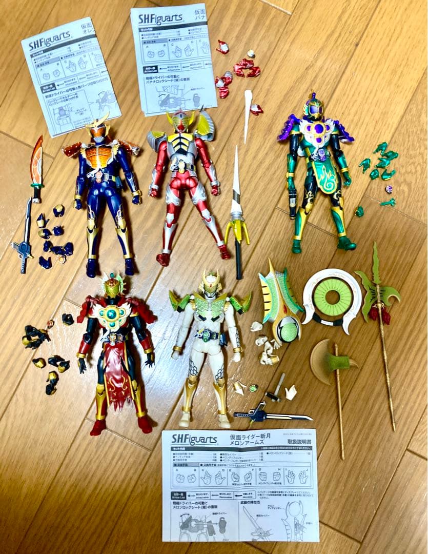SHフィギュアーツ／仮面ライダー鎧武4点セット