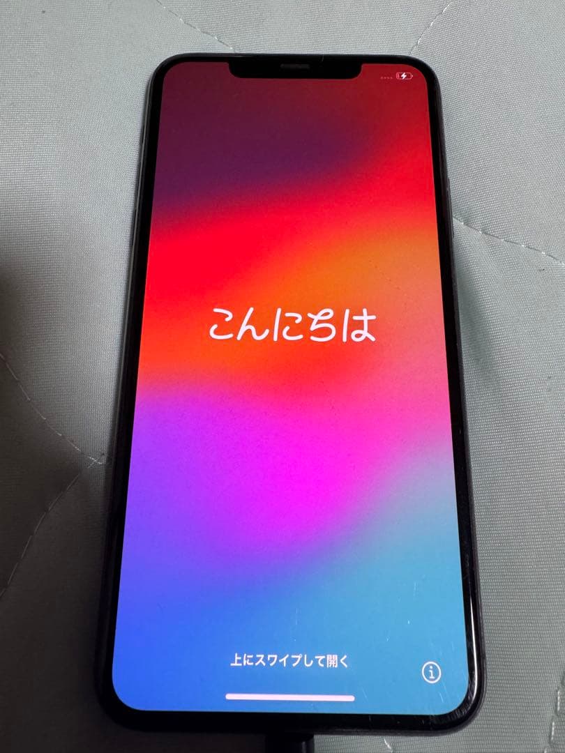 Apple iPhone 11 Pro Max スペースグレー 画面傷あり