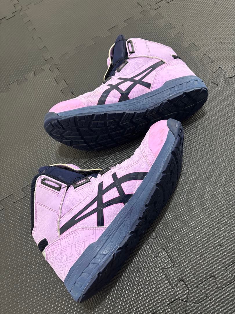 ASICS ハイカット安全靴 ピンク/ネイビー 限定カラー - メルカリ