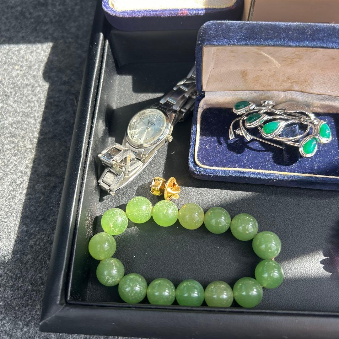 遺品整理・生前整理品】 ネックレス 時計CHANEL ピンネクタイ - メルカリ