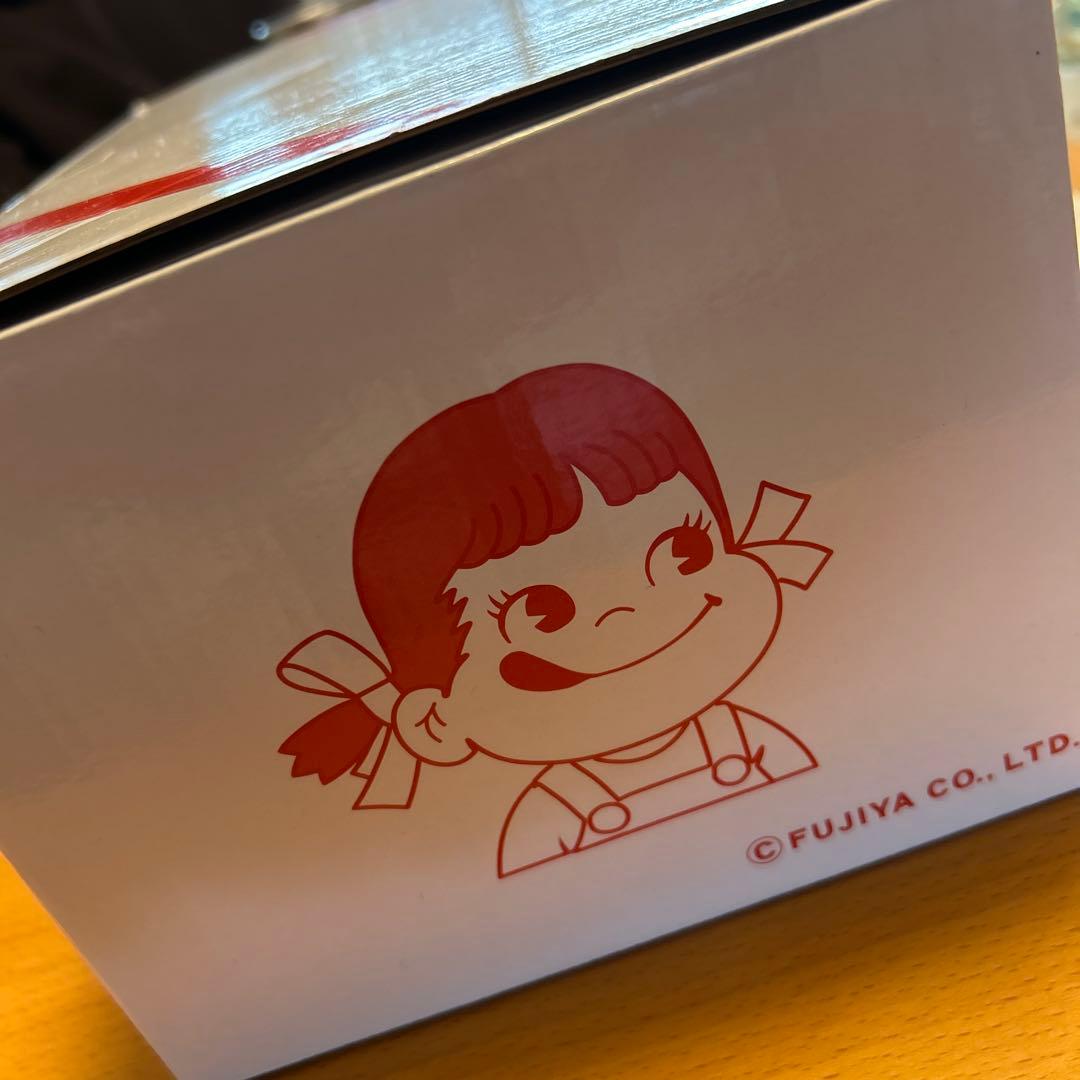 新品】首振りペコちゃん人形 非売品 約30cm 不二家 - メルカリ